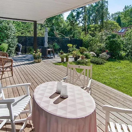 Prázdninový dům Awesome In W/ 2 Bedrooms *