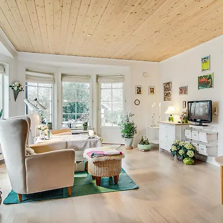 Awesome In W/ 2 Bedrooms